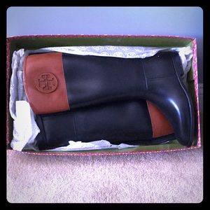 Tory Burch black/tan Rain boot - never been worn!